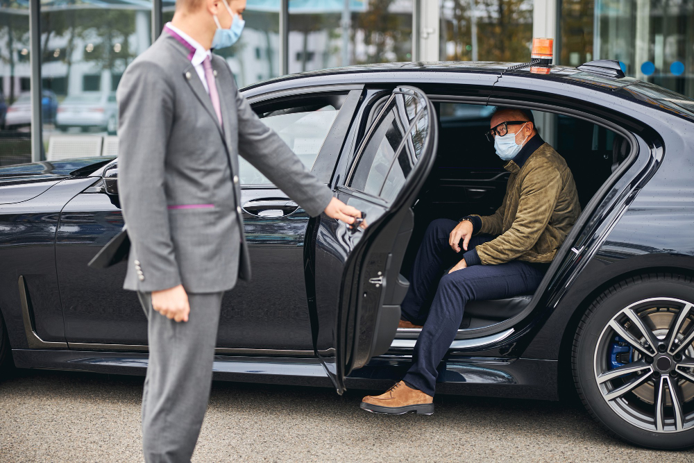 airport transfers in pinner